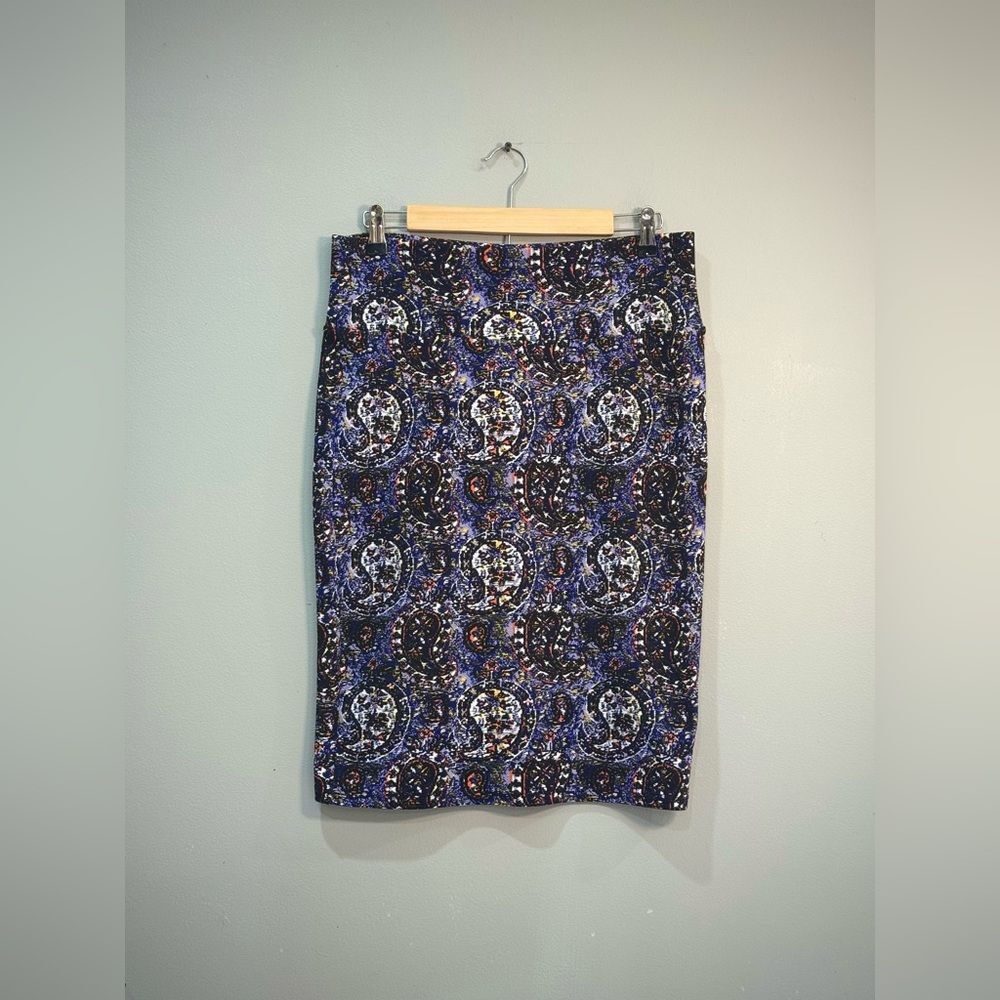 SALE! Purple Lularoe Paisley Stretch Skirt Size M EUC